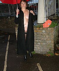 Lyndsey Naked In Rain