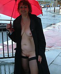 Lyndsey Naked In Rain